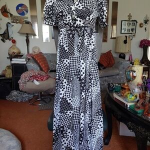 Vintage* Black/White Maxi Dress with Coverup